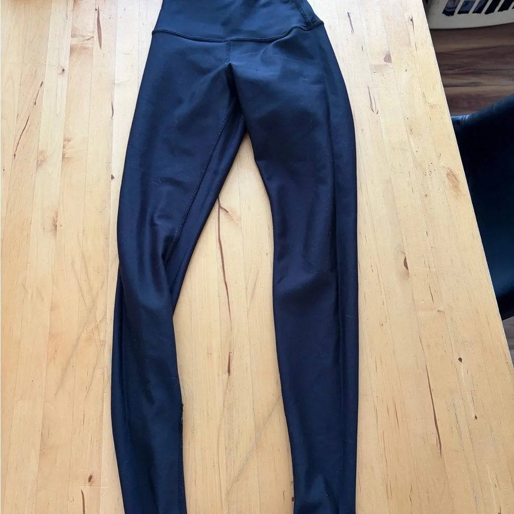 ALO Yoga Black Leggings - Picture 1 of 4